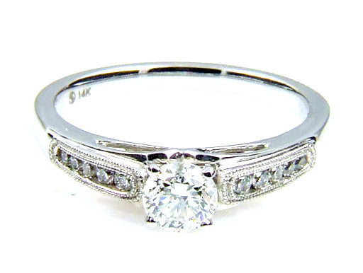 Diamante natural de .50 ct Eng Solo oro blanco de 14 kt