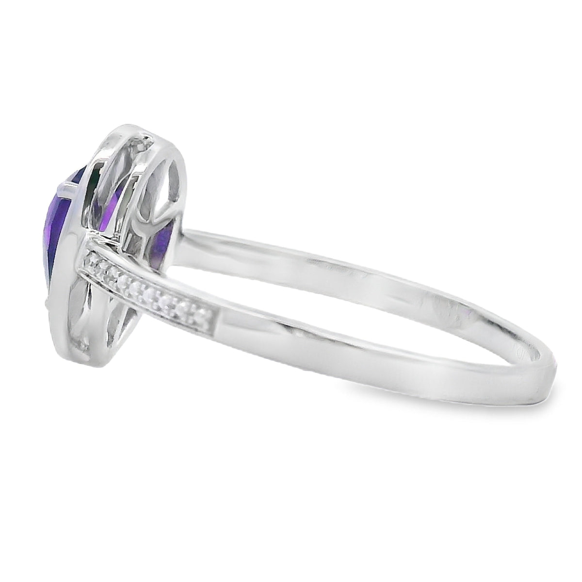 Anillo de Amatista y Diamantes Naturales de .42qt en Oro Blanco de 10KT