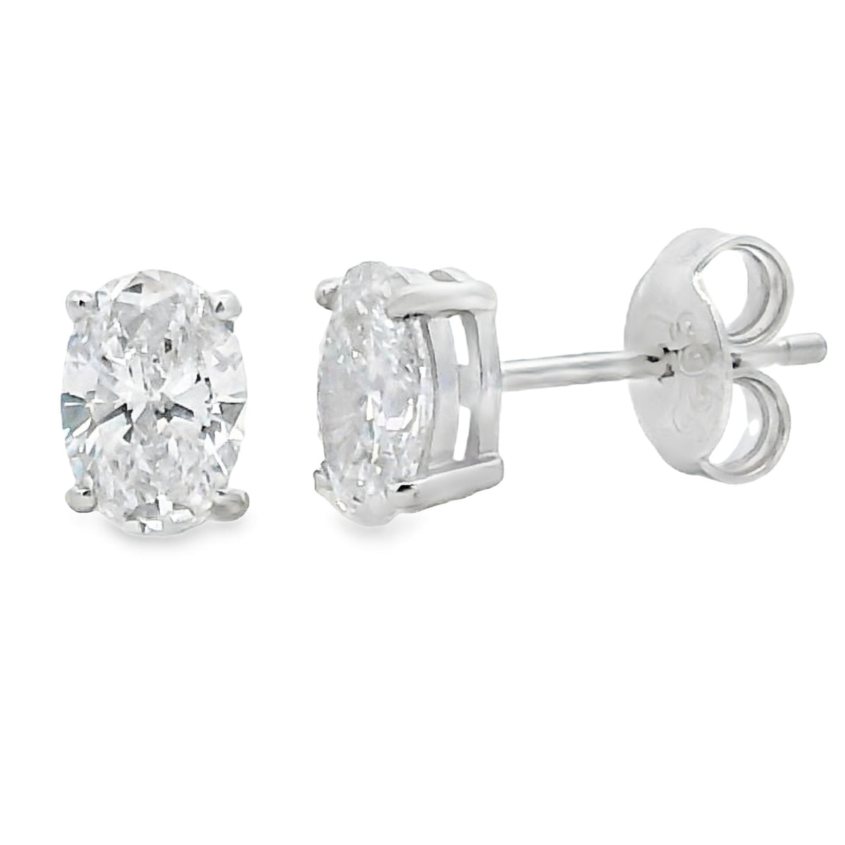 Pendientes de diamante cultivado en laboratorio de 1.00 ct de plata de ley