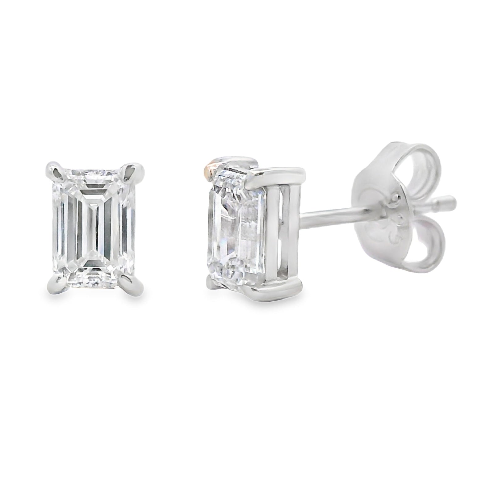 Pendientes de diamante cultivado en laboratorio de 1.00 ct de plata de ley