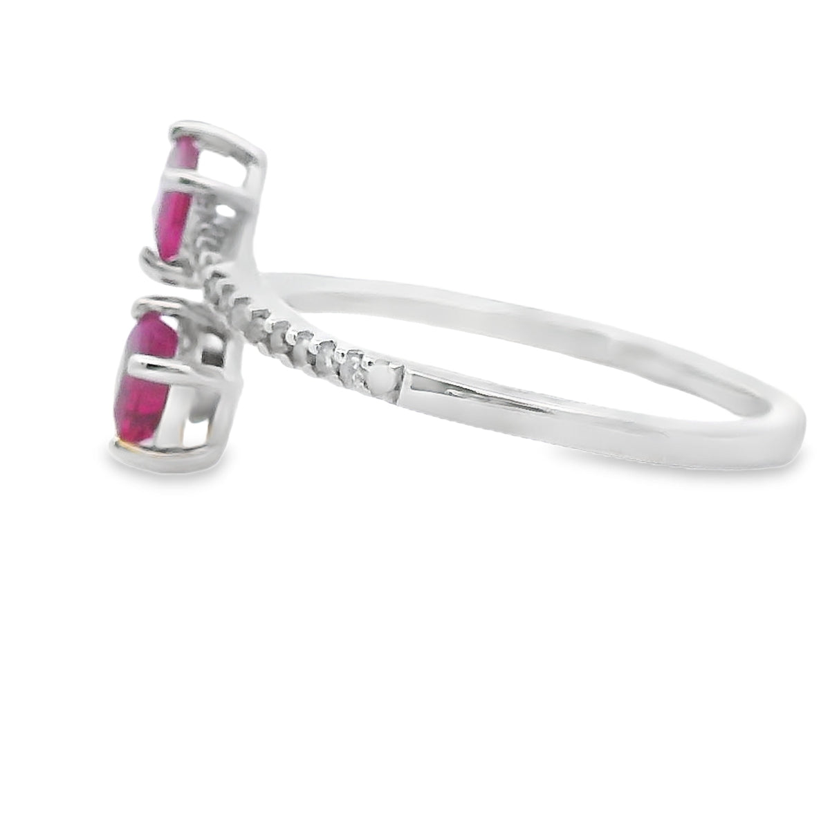 Anillo auténtico de rubí de .57ct con diamantes en oro blanco de 14kt