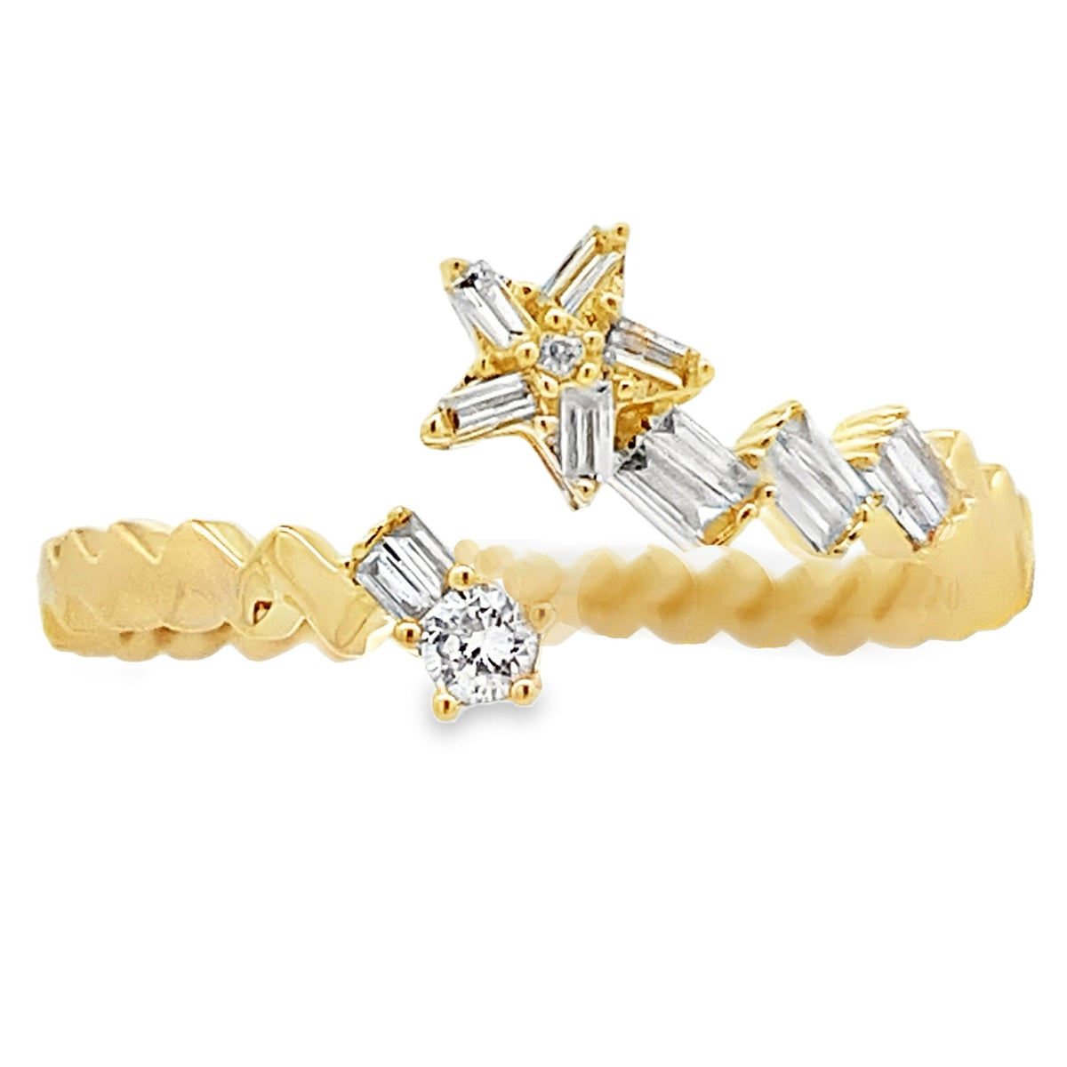 Anillo de oro amarillo de 14 quilates con diamante genuino de 0,17 quilates
