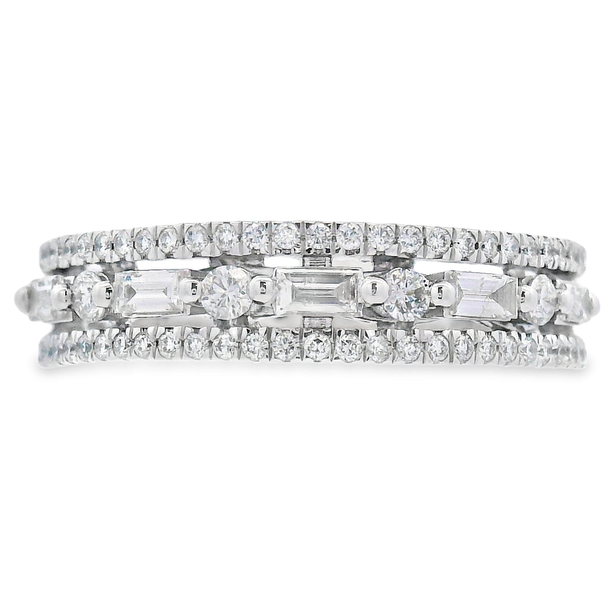 Anillos de banda de moda con diamantes de .50qt en oro blanco de 14kt