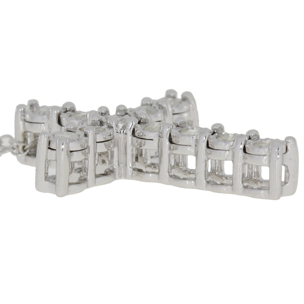 Colgante Cruz Religiosa de Plata Fina con Diamante de .25ct