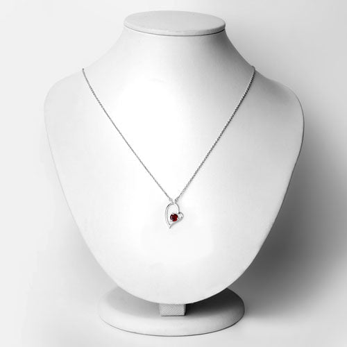 Collar de plata de ley .925 con granate auténtico de 0,60 quilates
