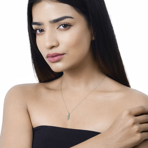 Colgante de oro blanco de 14 quilates con esmeralda zambiana auténtica de 0,34 quilates y diamantes blancos