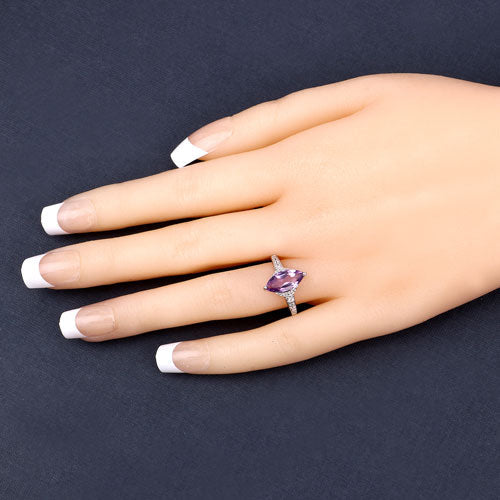 Photo of {{ product.title | truncate: 80, '' | escape }}