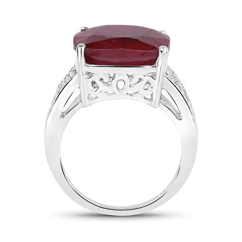 Anillo de plata esterlina .925 con rubí teñido de 14.47 quilates y topacio blanco