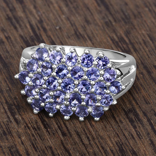 Anillo de plata de ley .925 con tanzanita genuina de 2.03 quilates