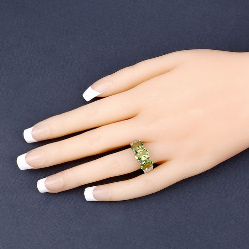 Photo of {{ product.title | truncate: 80, '' | escape }}