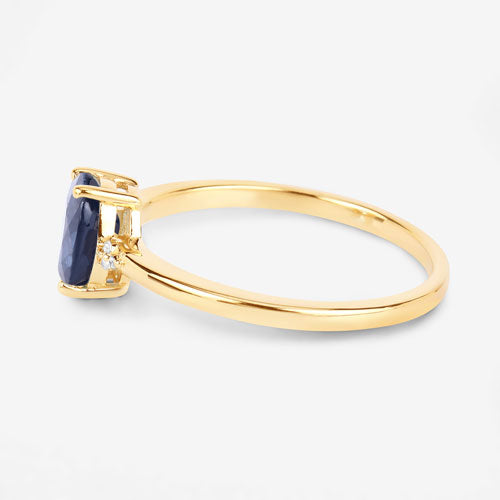 Photo of {{ product.title | truncate: 80, '' | escape }}