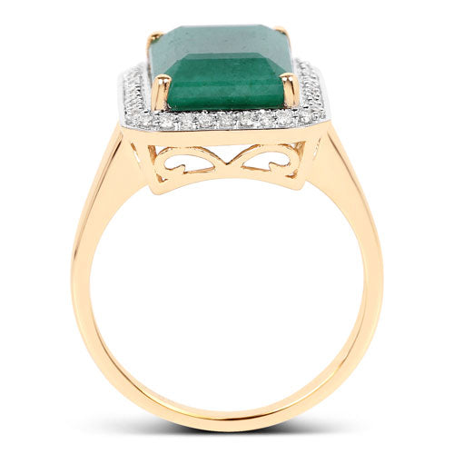Anillo de 5,71 quilates de Esmeralda Teñida y Diamantes Blancos en Oro Amarillo de 14K