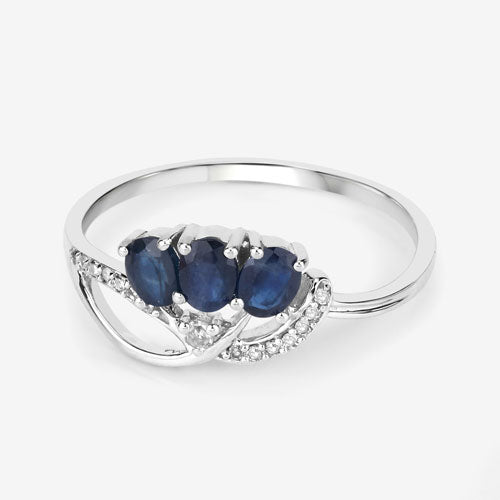 Anillo de oro blanco de 14K con zafiro azul genuino de 0,65 quilates y diamantes blancos