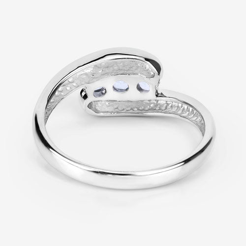 Anillo de plata esterlina .925 con topacio azul genuino de 0.74 quilates