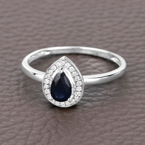 Anillo de oro blanco de 14K con zafiro azul natural de 0,48 quilates y diamantes blancos
