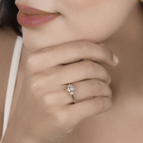Anillo de oro rosa de 14 quilates con morganita genuina de 0,46 quilates y diamantes blancos