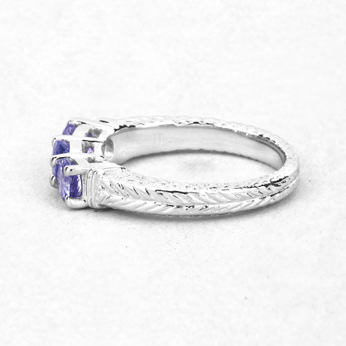 Anillo de plata de ley .925 con tanzanita auténtica de 1,11 quilates