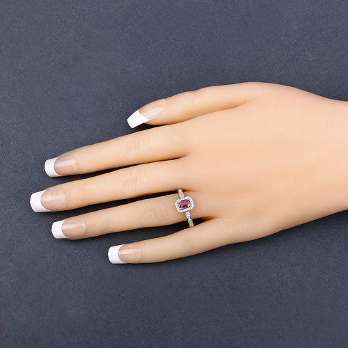 Photo of {{ product.title | truncate: 80, '' | escape }}