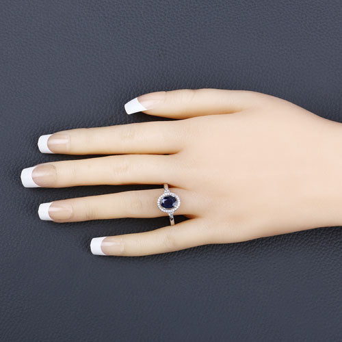 Photo of {{ product.title | truncate: 80, '' | escape }}