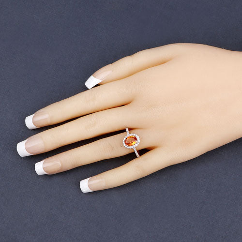 Photo of {{ product.title | truncate: 80, '' | escape }}
