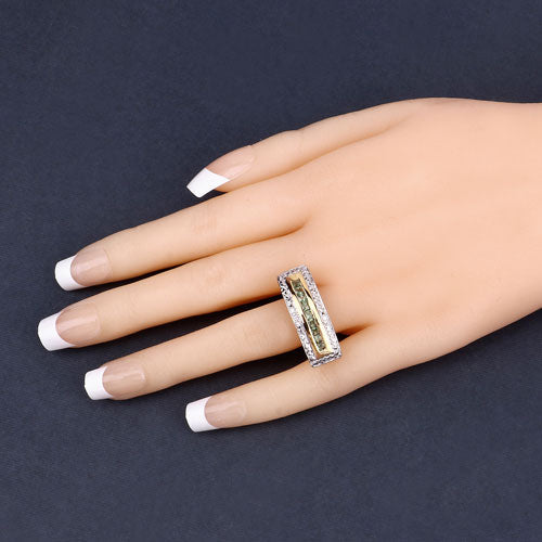 Photo of {{ product.title | truncate: 80, '' | escape }}