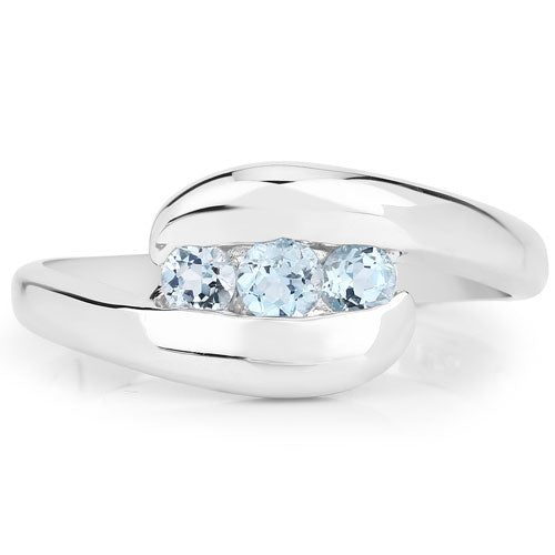 Anillo de plata esterlina .925 con topacio azul genuino de 0.74 quilates