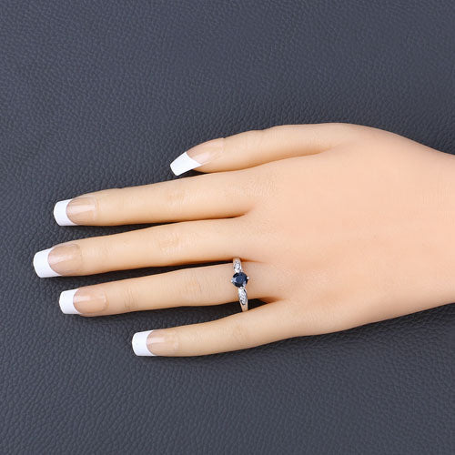 Anillo de oro blanco de 10 quilates con zafiro azul auténtico de 0,89 quilates y diamante blanco