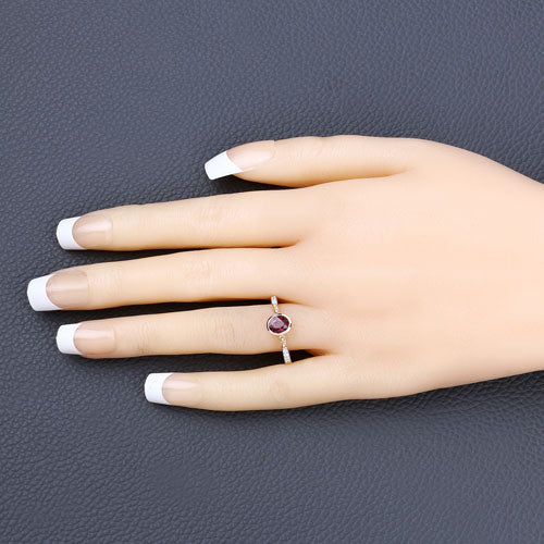 Photo of {{ product.title | truncate: 80, '' | escape }}