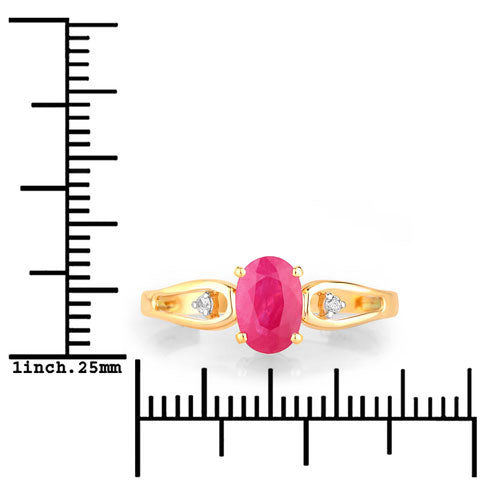 Anillo de oro amarillo de 14K con rubí genuino de 0,95 quilates y diamantes blancos