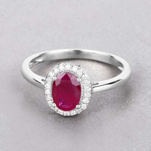 Anillo de oro blanco de 14K con rubí auténtico de 1.06 quilates y diamantes blancos