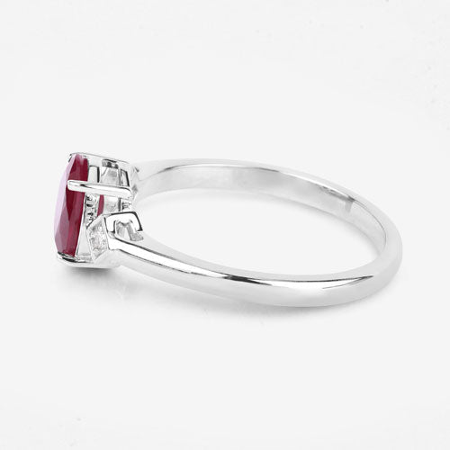 Anillo de oro blanco de 14 quilates con rubí genuino de 1.22 quilates y diamantes blancos