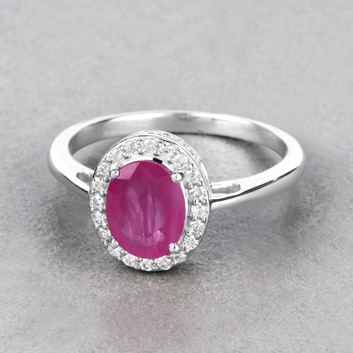 Anillo de oro blanco de 14 quilates con rubí genuino de 1,83 quilates y diamantes blancos