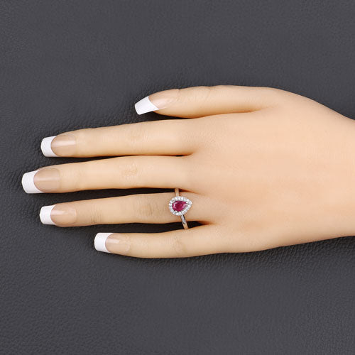Anillo de oro blanco de 14K con rubí genuino de 0,94 quilates y diamantes blancos
