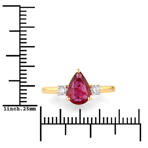 Anillo de oro amarillo de 14 quilates con rubí genuino de 1.08 quilates y diamantes blancos