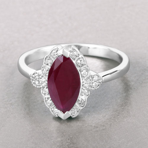 Anillo de oro blanco de 14K con rubí genuino de 1.54 quilates y diamantes blancos
