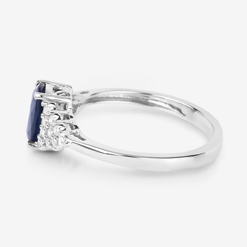 Anillo de zafiro azul genuino de 1.73 quilates y diamantes blancos en oro blanco de 14 quilates