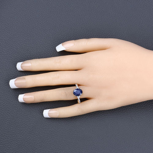 Photo of {{ product.title | truncate: 80, '' | escape }}