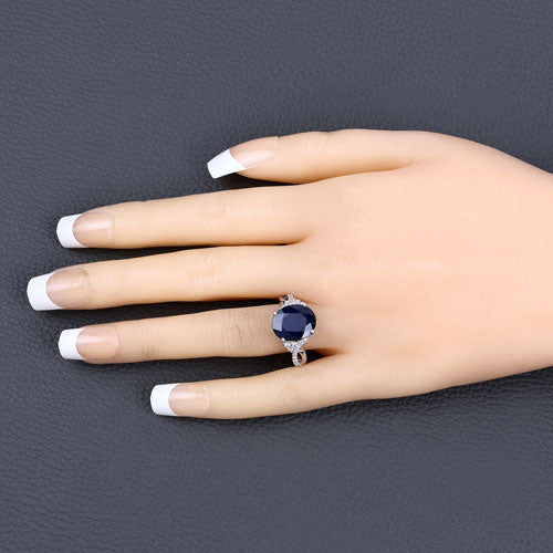 Photo of {{ product.title | truncate: 80, '' | escape }}