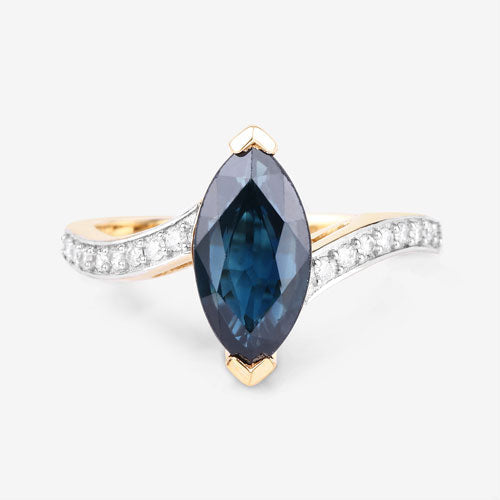 Anillo de Oro Amarillo de 14K con Zafiro Azul Genuino de 2.26 Quilates y Diamantes Blancos