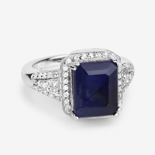 Anillo de plata de ley .925 con zafiro relleno de vidrio de 4.80 quilates y topacio blanco