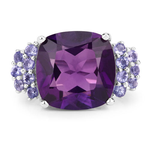 Photo of {{ product.title | truncate: 80, '' | escape }}