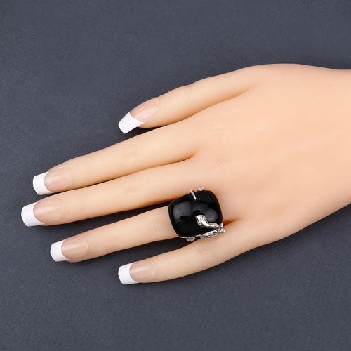 Photo of {{ product.title | truncate: 80, '' | escape }}