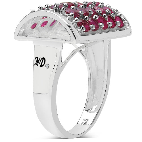 Anillo de plata de ley .925 con rubí auténtico de 3.01 quilates y diamantes blancos