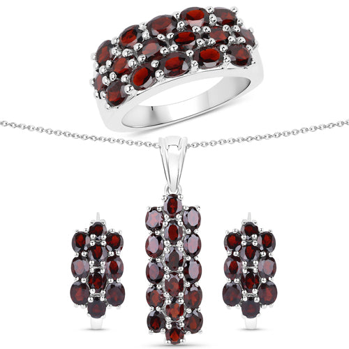 Conjunto de joyas de 3 piezas de plata esterlina .925 con granate genuino de 10,40 quilates (anillo, pendientes y colgante con cadena)