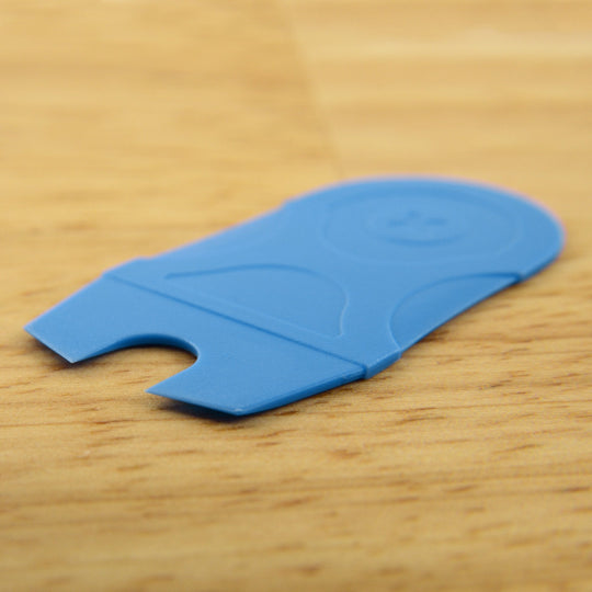 Photo of {{ product.title | truncate: 80, '' | escape }}